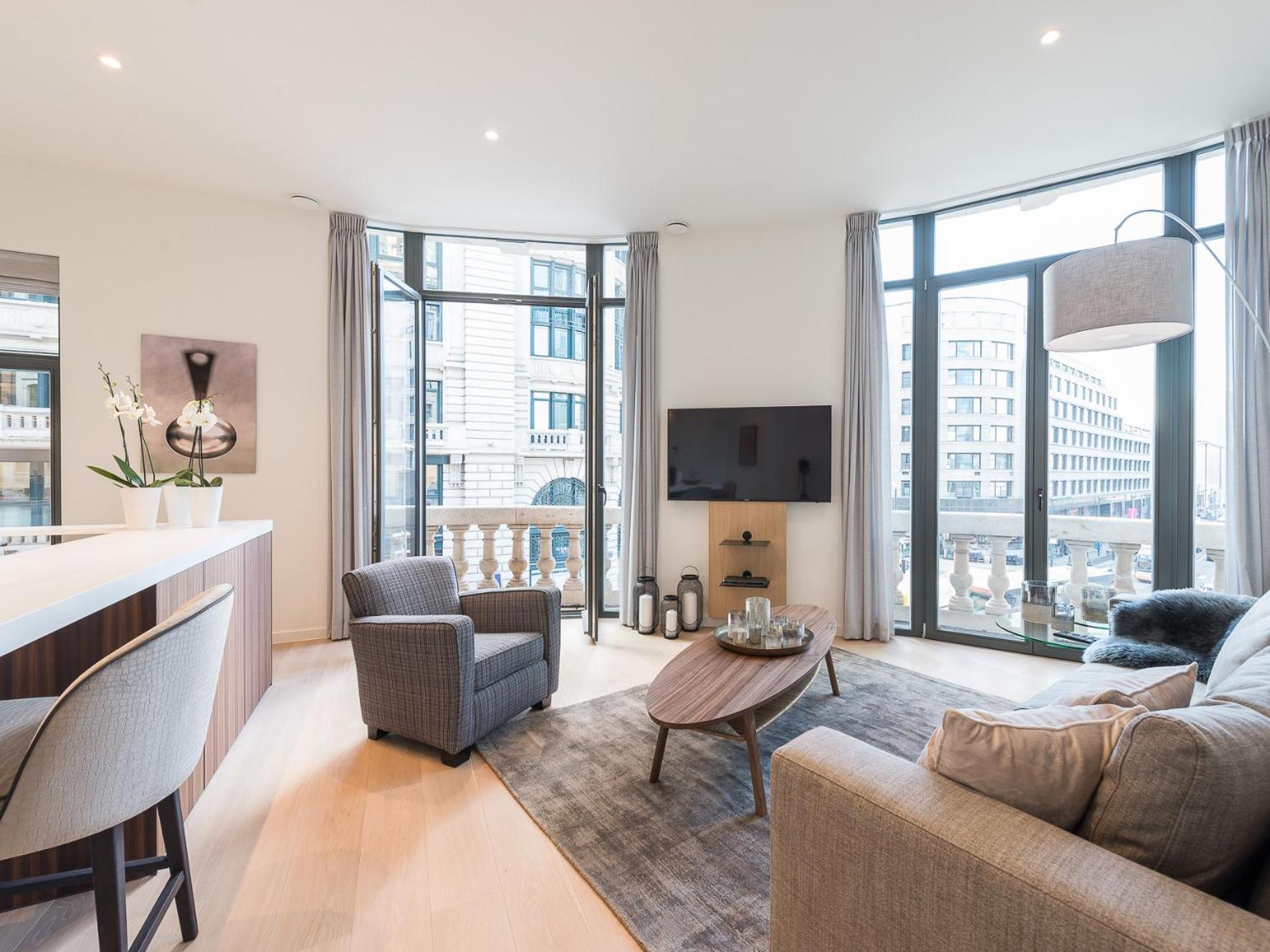 Modern Central 1Br Suite - 90 Sqm ブリュッセル エクステリア 写真